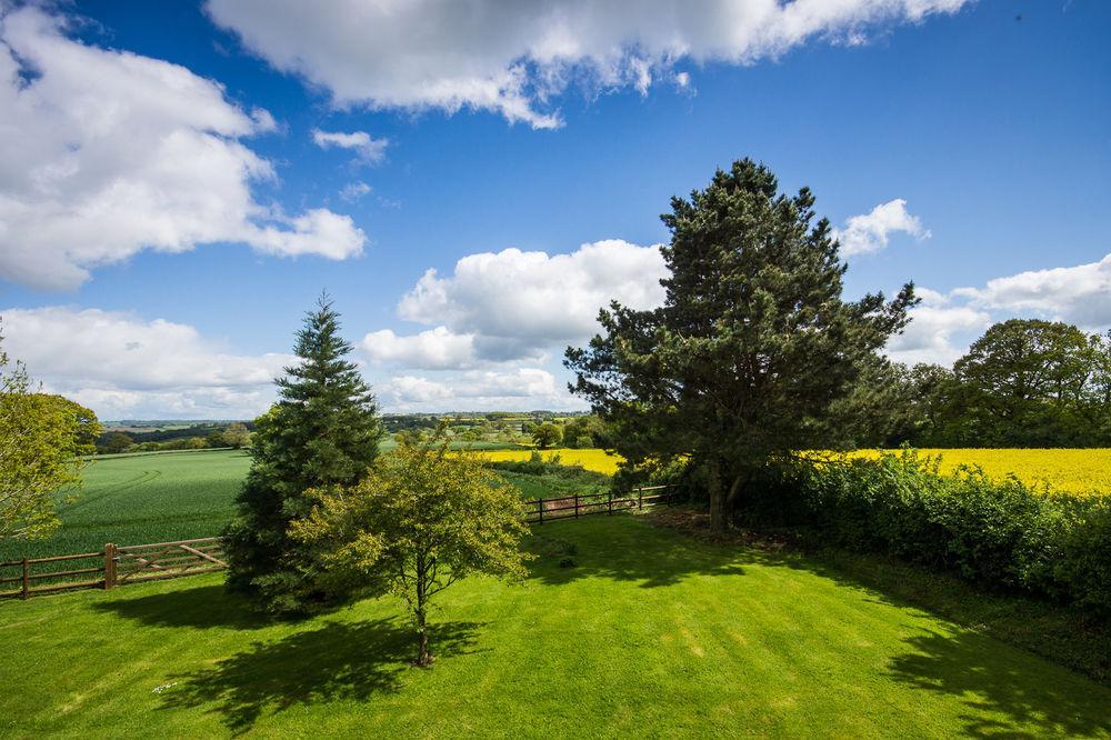Bed and Breakfast Hills Farm Leominster Exterior foto