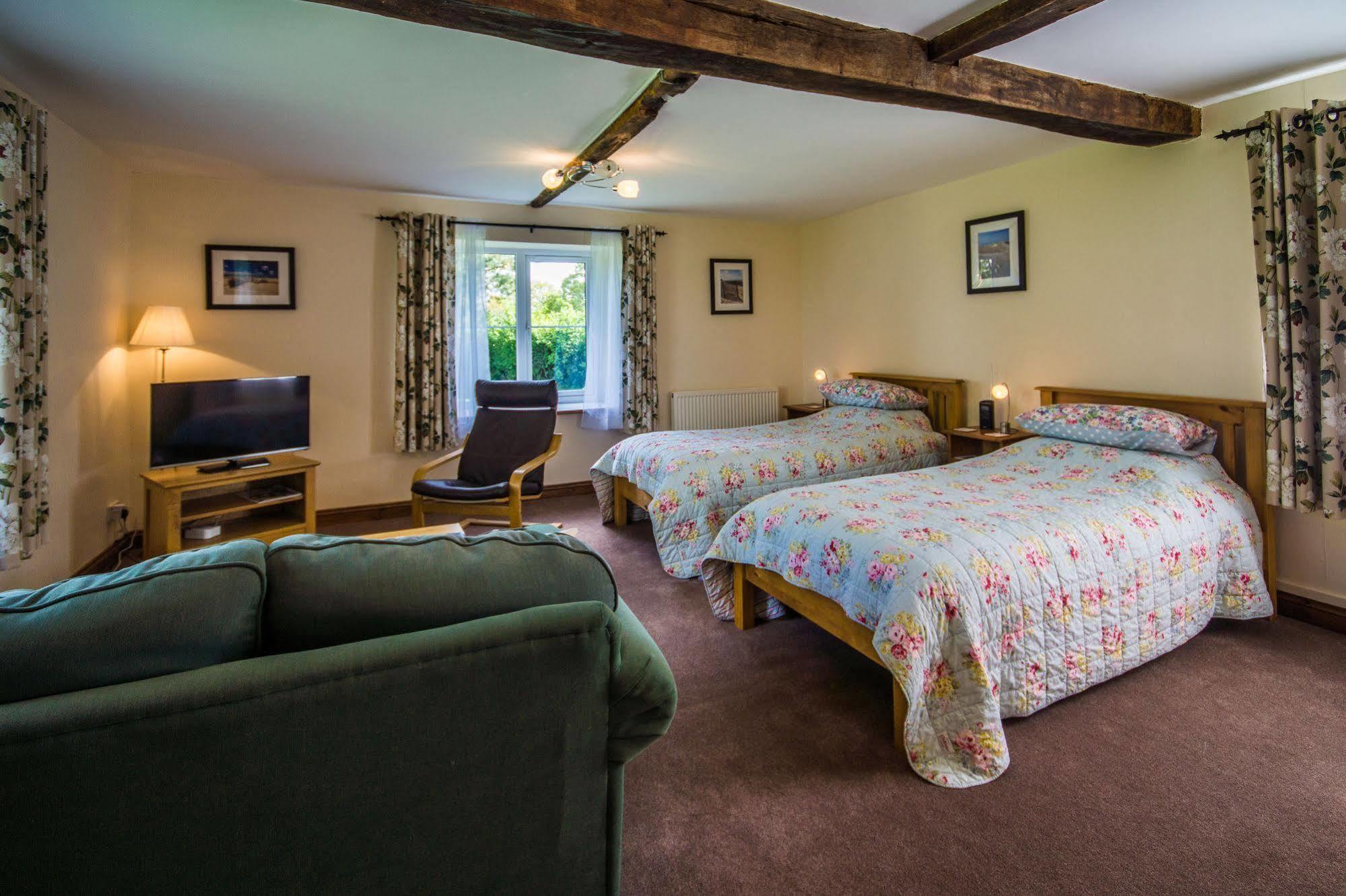 Bed and Breakfast Hills Farm Leominster Exterior foto